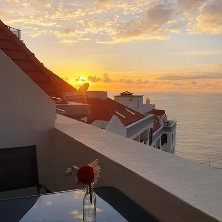 Penthouse Formosa Sunset And