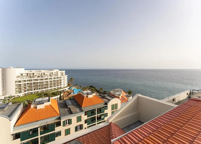 Penthouse Formosa Sunset And