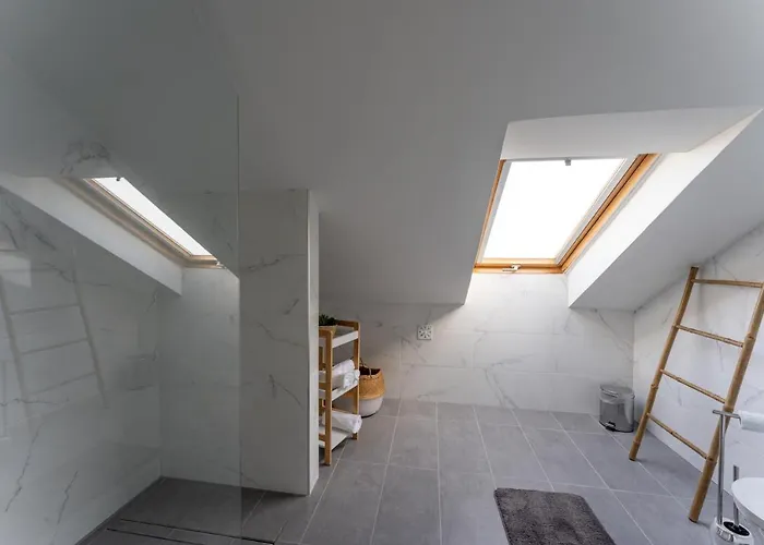 Penthouse Formosa Sunset And *