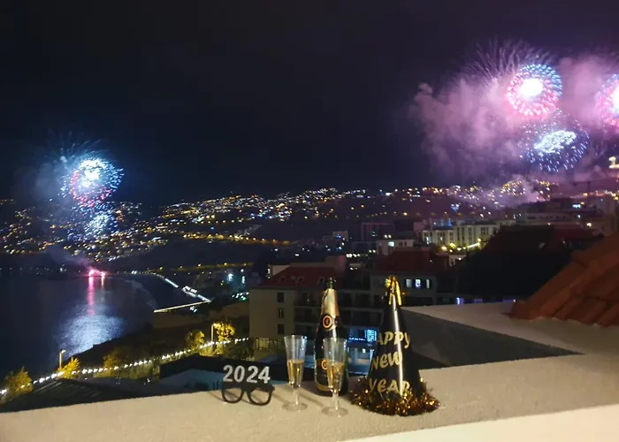 Penthouse Formosa Sunset And